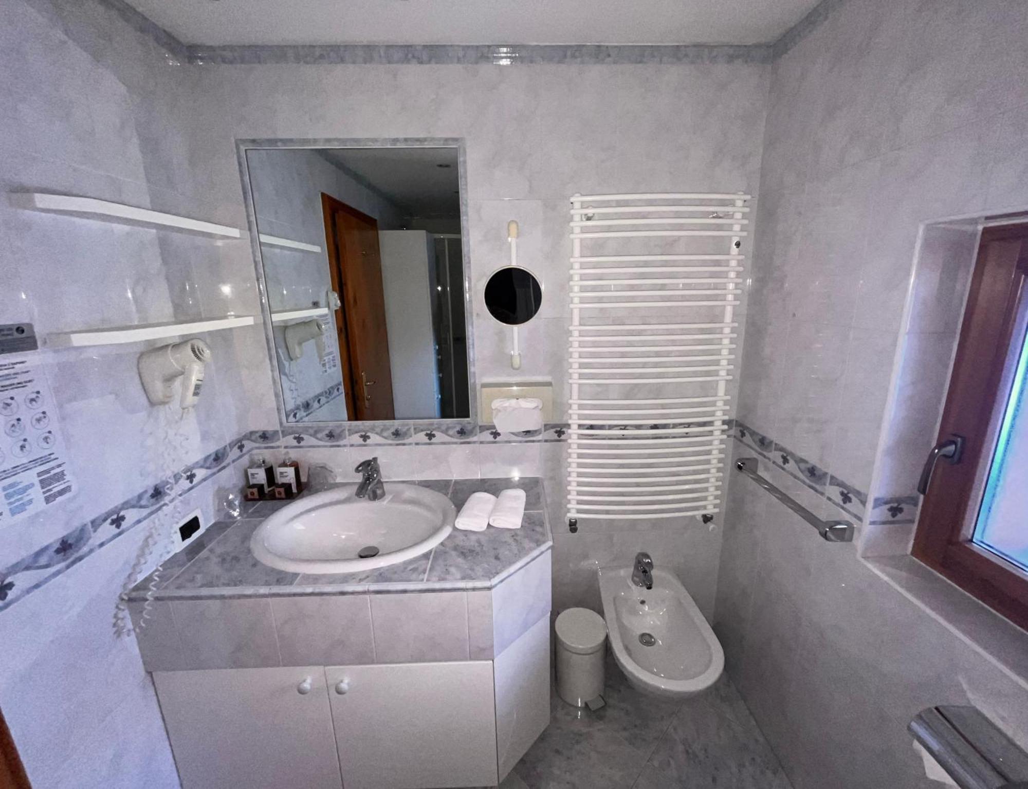 Hotel Garni Concordia - Dolomites Home Sëlva Buitenkant foto